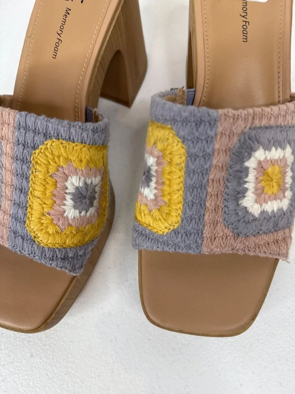 No Boundaries Women's Size 8 Crochet Knit Block Heel Slide Sandals Boho